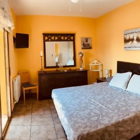 Casa Con Piscina Cerca Del Mar * Calafell