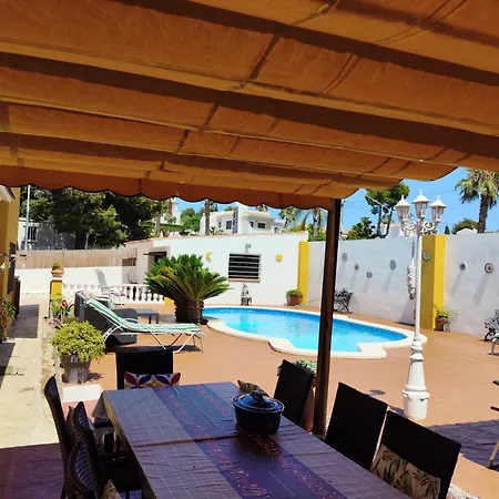 Casa Con Piscina Cerca Del Mar Holiday home